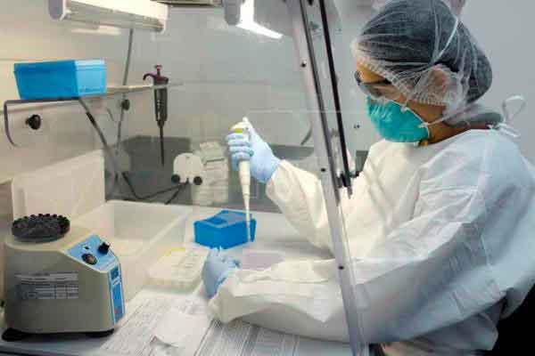 Biopsia para analizar si hay cáncer de mama